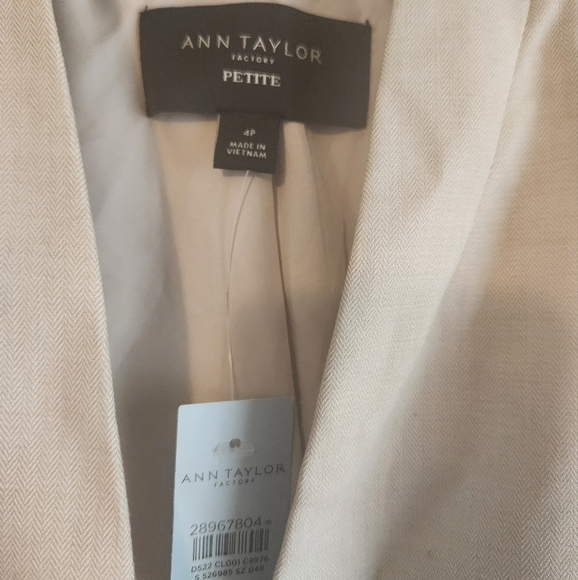 Ann Taylor Cream Blazer Tailored Suit Jacket - Picture 4 of 4